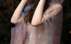 国产亚洲精品中文带字幕21页